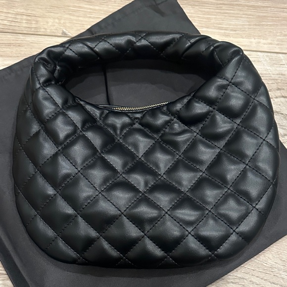 Saint Laurent LOOK A LIKE YSL Black Quilted Women's Bag - Picture 2 of 5